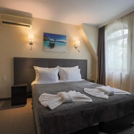 Hotel Family Stiva 3*