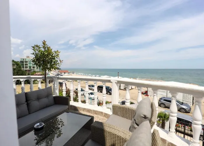 Family Stiva מלון