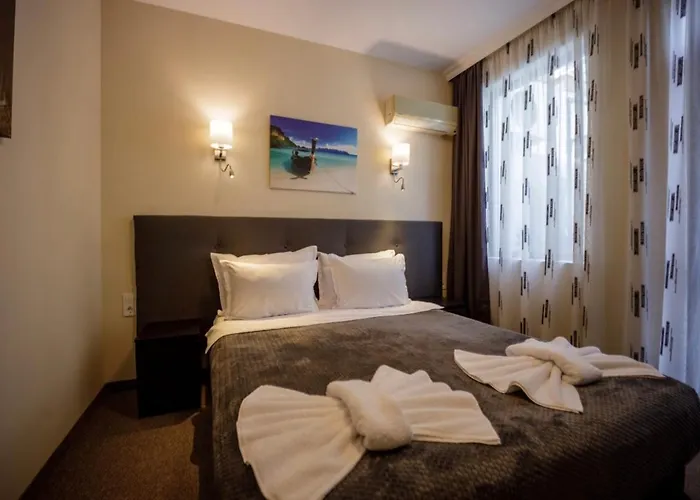 Family Stiva מלון